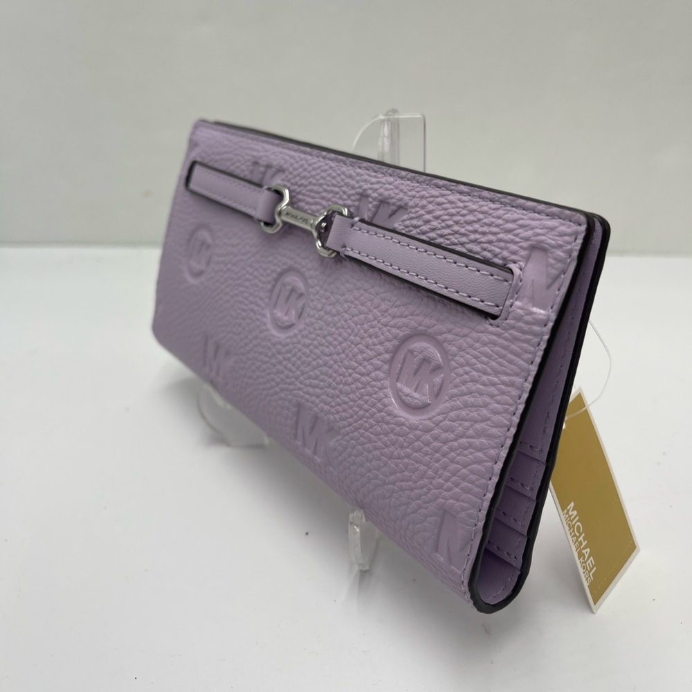 MICHAEL KORS Carson Large Logo Debossed Snap Wallet
Light Quartz 
NWT - Picture 3 of 16